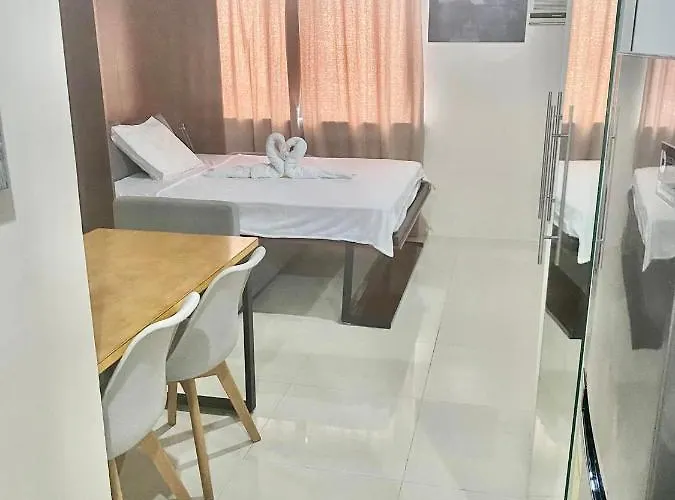 The Persimmon Tower 3 Aparthotel Cebu